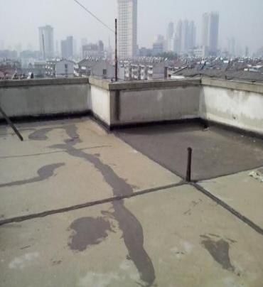 开州漏水维修 楼顶漏水是什么原因，楼顶漏水维修方法是什么?